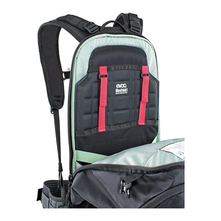 EVOC-fr-trail-blackline-720583
